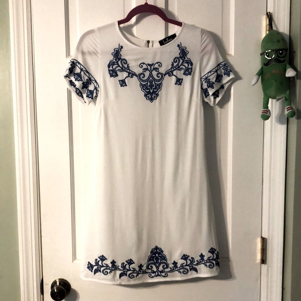 Lulu’s “Tale to Tell” Embroidered Linen ShiftDress